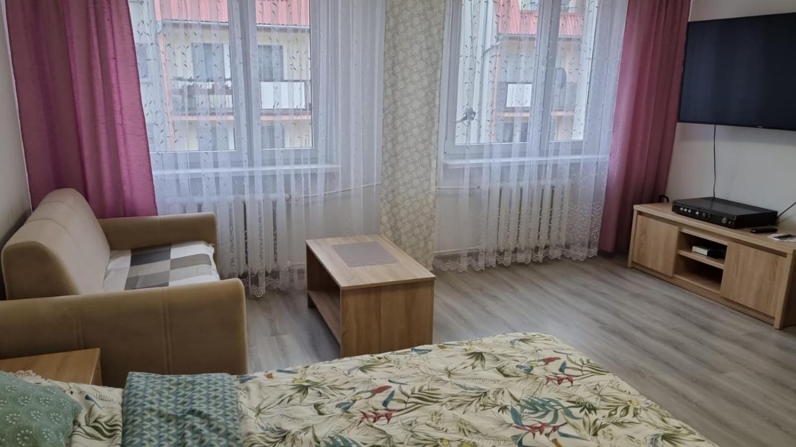 Mieszkanie Przy Parku Svinoústí Exteriér fotografie